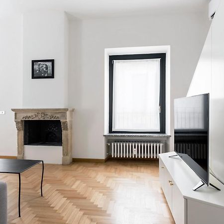 Апартаменты Living Brera, A Unique Experience - Vicolo Fiori Милан Экстерьер фото