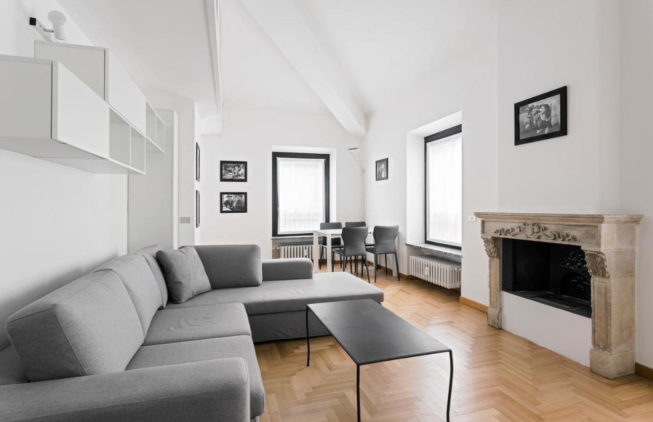 Апартаменты Living Brera, A Unique Experience - Vicolo Fiori Милан Экстерьер фото