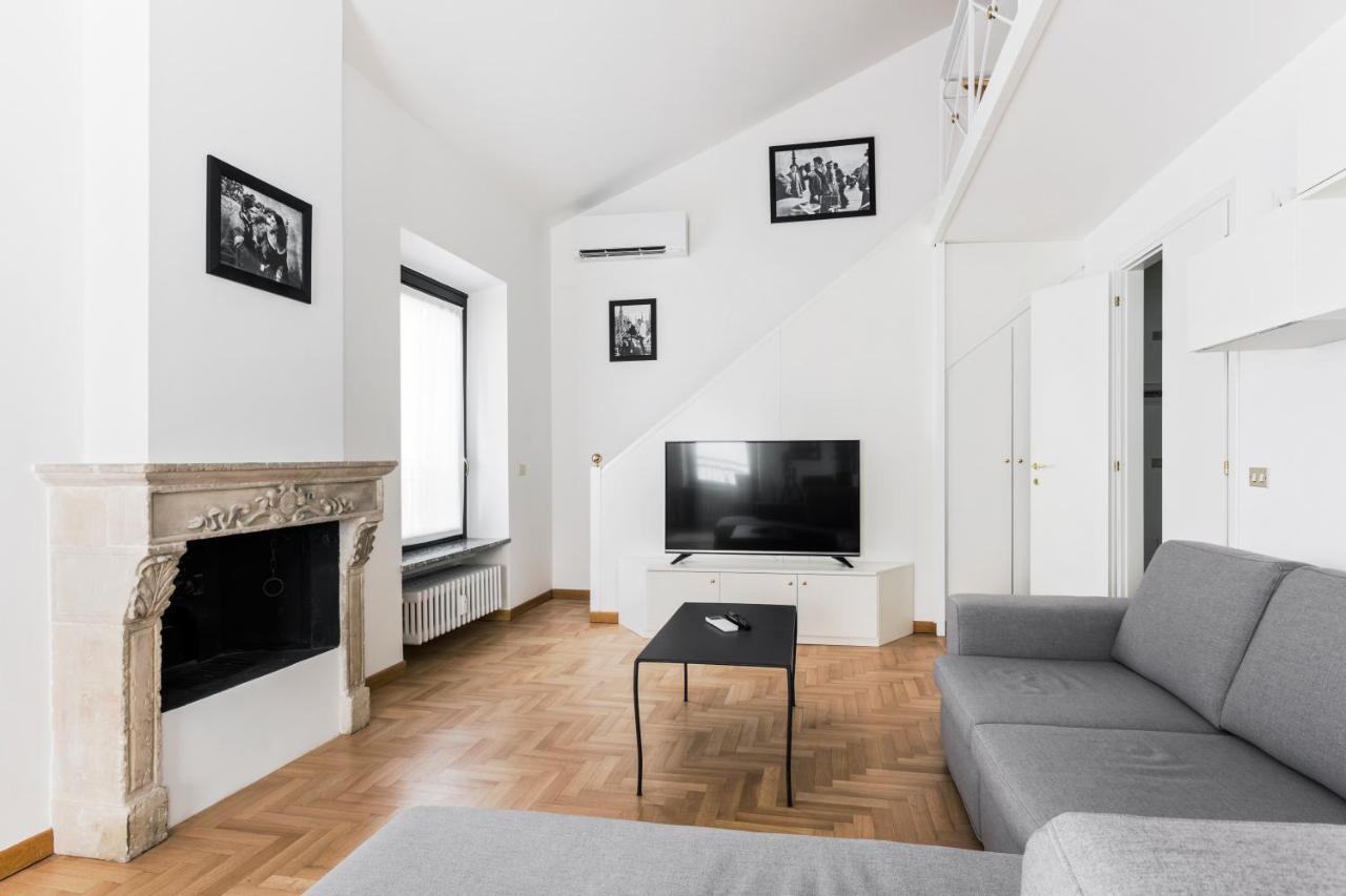 Апартаменты Living Brera, A Unique Experience - Vicolo Fiori Милан Экстерьер фото