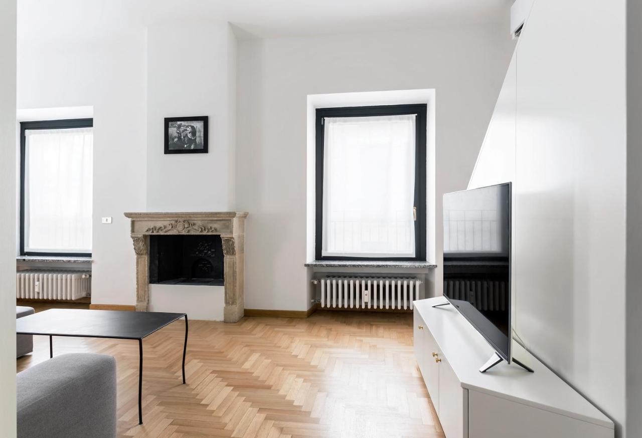 Апартаменты Living Brera, A Unique Experience - Vicolo Fiori Милан Экстерьер фото