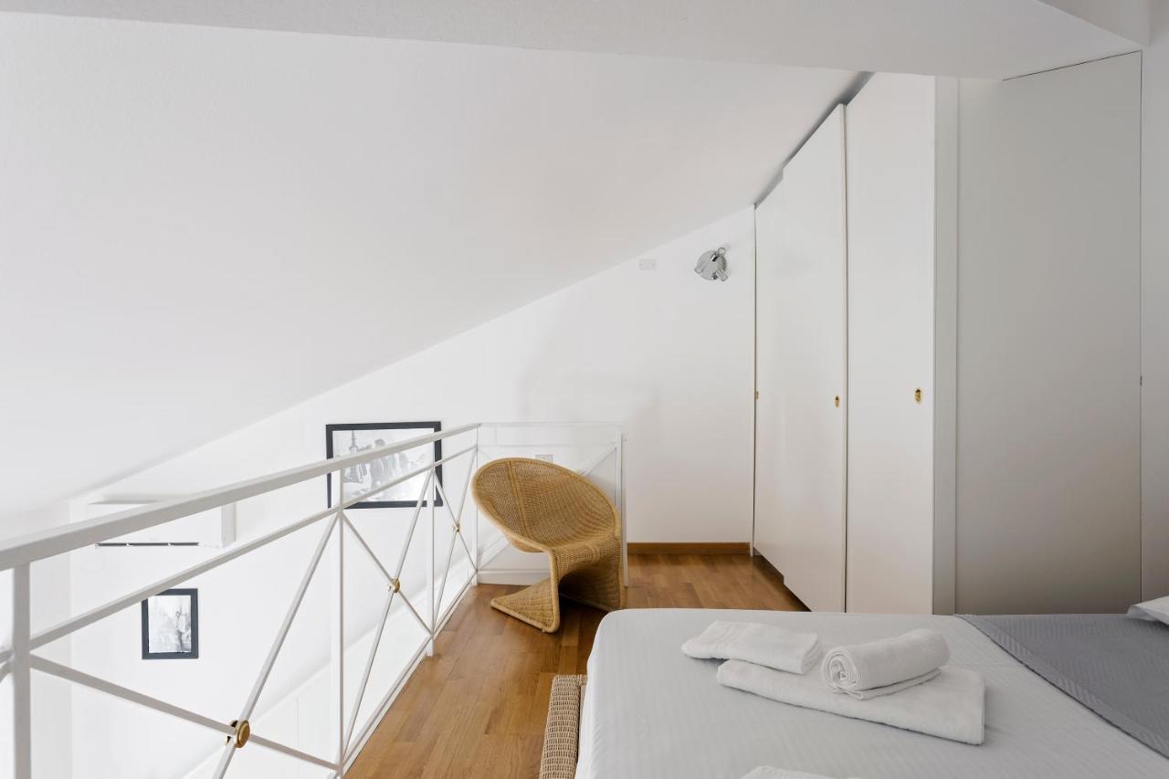 Апартаменты Living Brera, A Unique Experience - Vicolo Fiori Милан Экстерьер фото